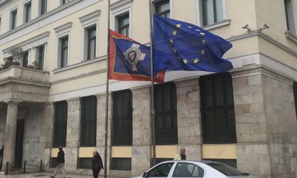 Μίκης Θεοδωράκης: Αποχώρησε ο ΣΥΡΙΖΑ από το δημοτικό συμβούλιο Αθήνας και δεν ψήφισε την απόδοση τιμών